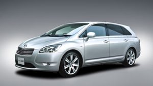 TOYOTA MARK-X ZIO STATION WAGON ( 7 SEATER )